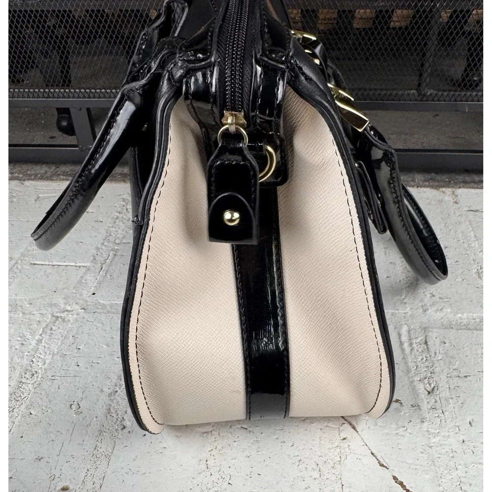 London Fog Black And‎ Beige Purse Double Handle Handbag